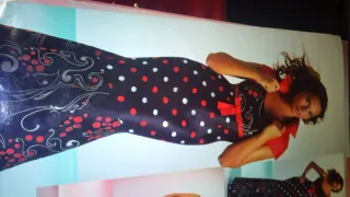 Vestido corte andaluz negro y rojo