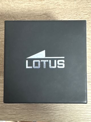 Reloj Lotus Dorado