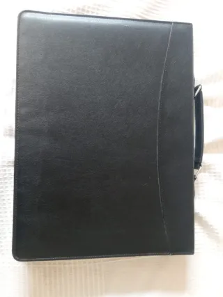 Maletín ejecutivo con calculadora