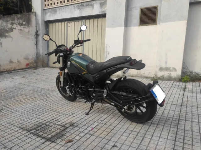 Benelli Leoncino 500 Verde