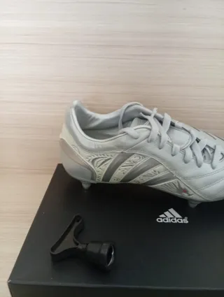 Adidas n.40 2/3  Scarpe Calcio nuove originali 