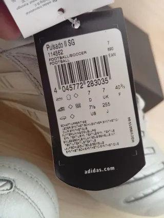 Adidas n.40 2/3  Scarpe Calcio nuove originali 
