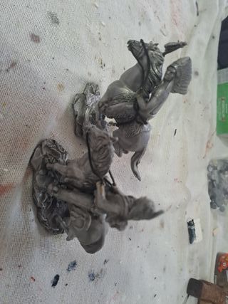 Indiani a cavallo in acciaio