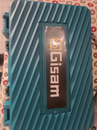 Llave de impacto Gisam 598V con 2 baterías