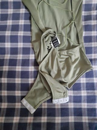 Body Shein tirantes cruzados verde XS