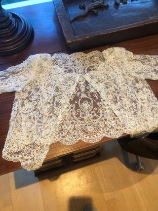 Chaqueta bordada novia encaje