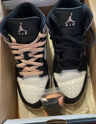 Scarpe Nike Air Jordan 1 Mid
