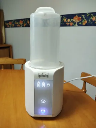 Calienta biberones y esterilizador Chicco