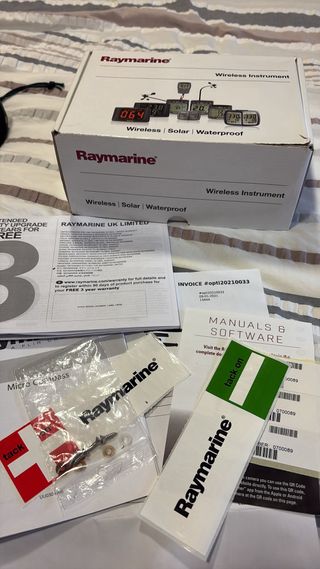 Compás Raymarine Tacktick con base