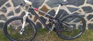 Bicicleta carbono 26 doble suspensión
