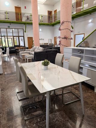 Mesa comedor de cristal con 4 sillas beige - NUEVO