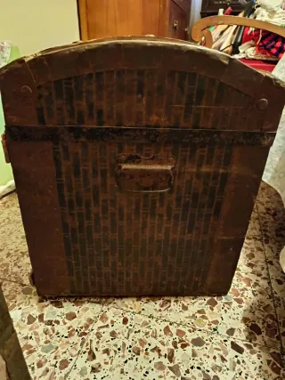 ¡FIN! Baúl antiguo de madera y metal URGE VENTA