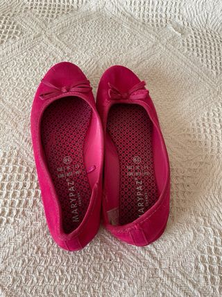 Manoletinas fucsia MaryPaz Talla 39