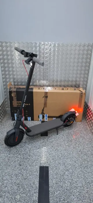 PATINETE ELÉCTRICO XIAOMI SCOOTER MI 4