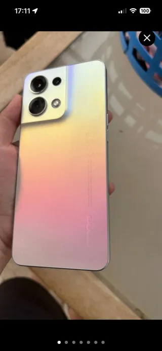 Oppo Reno 8 da 256 GB e protezione antispia