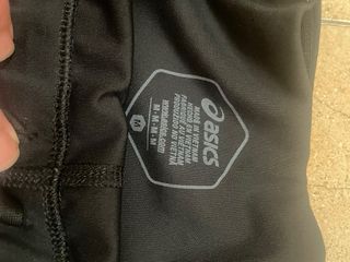 Mallas cortas ASICS negras