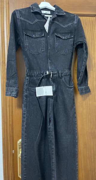 Mono Zara negro talla 11/12 años 
