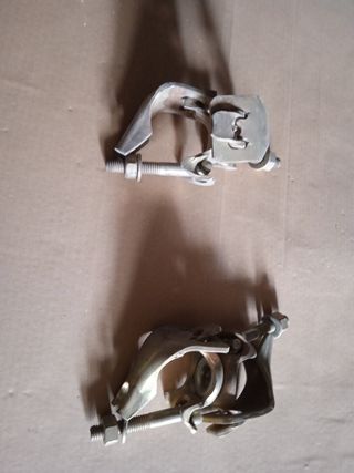 Abrazaderas de embestidas