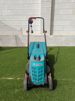 Cortacésped eléctrico casi nuevo