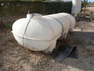 Cuba o cisterna de agua