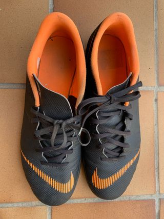 Zapatillas Fútbol Sala Nike Negras Naranja