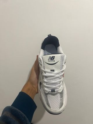 New Balance 530 Plateadas y Plateadas 