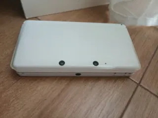Consola+ cargador+Mario kart+Mario Bros + Yoshi