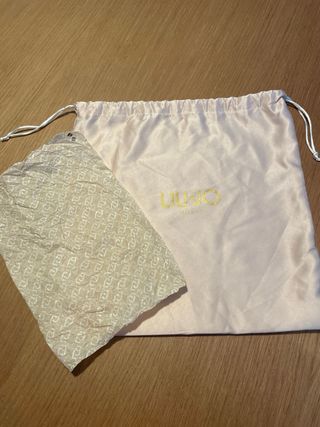 Bolso Liu Jo Piel Negro Cadena Dorada