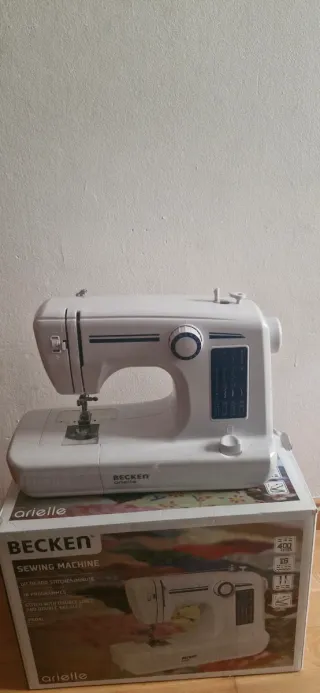 Máquina de coser Becken Arielle