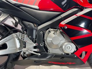 Honda CBR 600 RR Roja