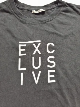Camiseta Negra EXCLUSIVE