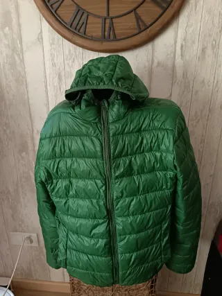 Chaqueta abrigo verde con capucha