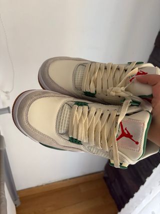 Nike SB x Air Jordan 4 'Pine Green'