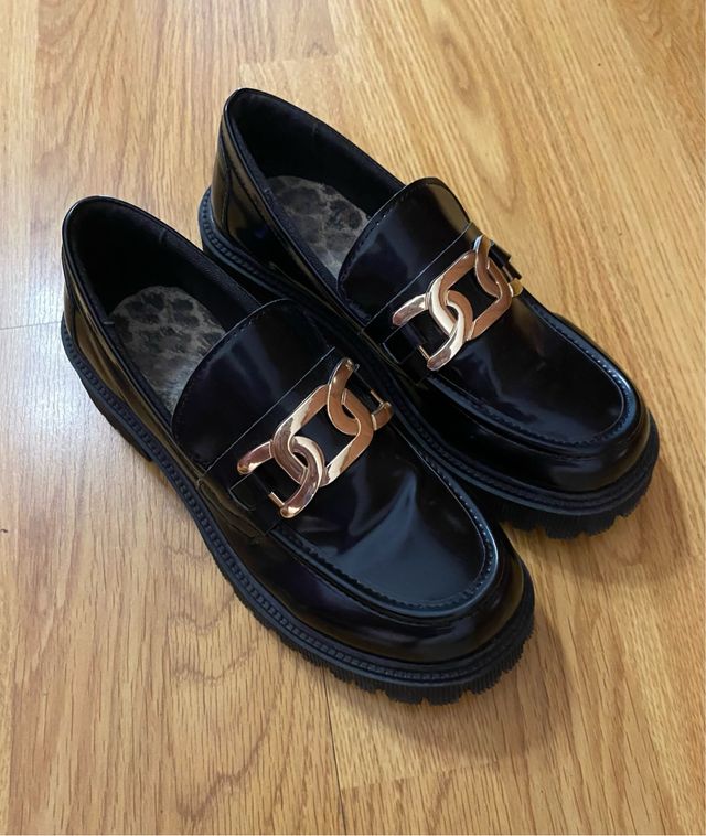 Mocasines negros de charol