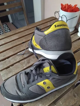 Saucony Scarpe sportive grigie e gialle