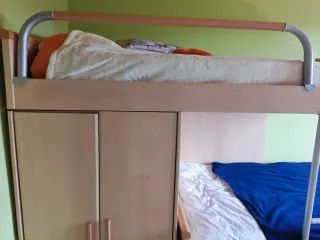 Letto a castello in legno con letto estraibile