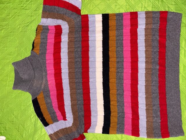 Maglione a righe multicolore