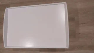 Bandeja plegable de madera blanca