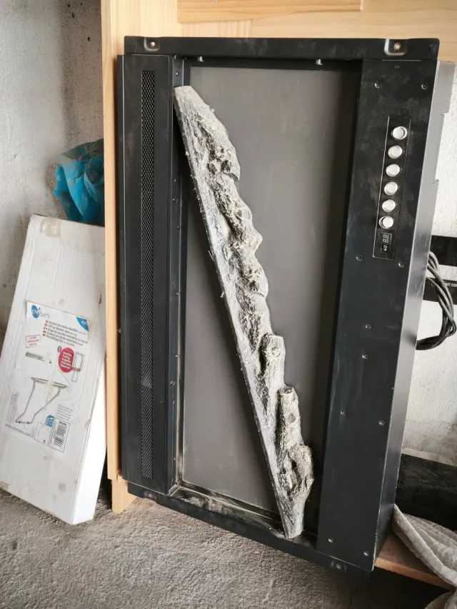 Estufa Eléctrica Mural IKAYAA 1800W,