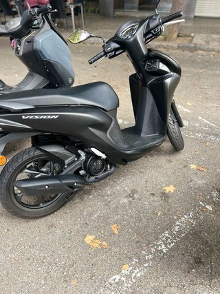 Honda Vision 110cc Junio 2025 - 1.400 KM