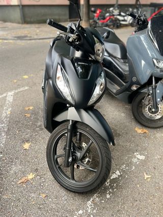 Honda Vision 110cc Junio 2025 - 1.400 KM