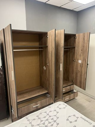 Armario 4 puertas y 4 cajones