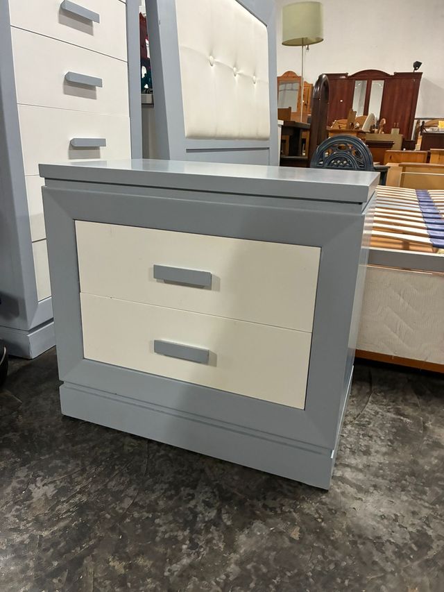 Cabezal, 2 mesitas y sinfonier SEGUNDA MANO