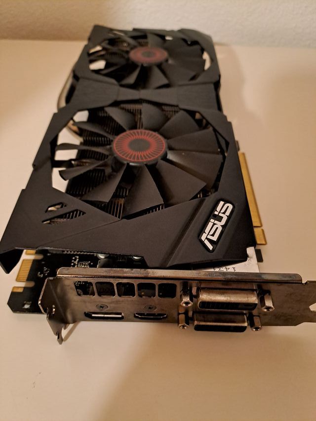 Placa Gráfica Asus Nvidia GTX 970 4GB GDDR5