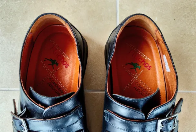 Zapatos Fluchos Piel Doble Hebilla Talla 42 negro