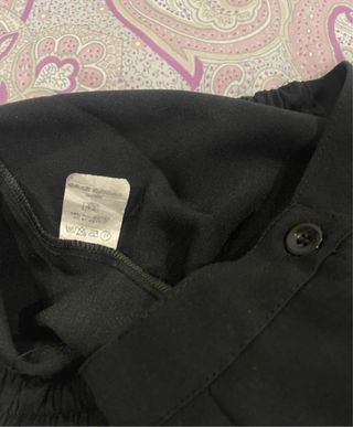 Pantalón negro con pinzas