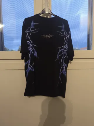 Maglia Phobia nera con fulmini