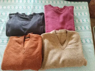 Lote 4 jerséis cuello pico y redondo.Tallas L y XL