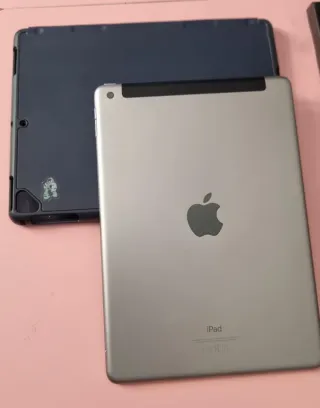 Apple iPad 6th Gen 2018 Plata (WiFi y celular)
