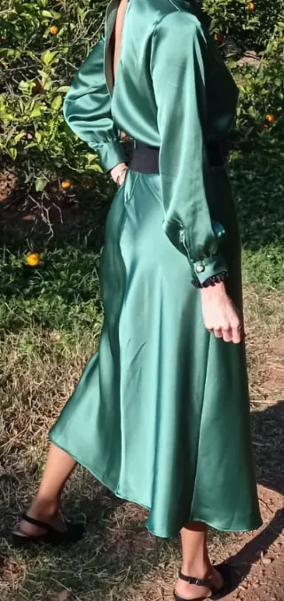 Vestido midi verde para eventos